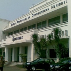 Menteri Andrinof Lantik Pejabat Baru, Termasuk Mantan Anggota DPR