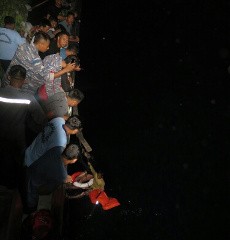 Di Tengah Latihan, Kopassus Evakuasi 2 Nelayan yang Terapung 2 Hari 1 Malam