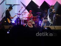 Penampilan Perdana Sheila On 7 di Java Jazz 2015