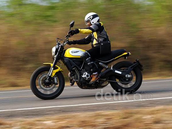 Kencan dengan Si Cantik di Thailand