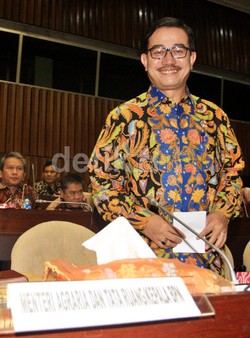 Menteri Ferry: Warga Asing Tak Boleh Kuasai Sejengkal Tanah di Indonesia