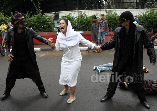 Aksi Tolak ISIS di Bundaran HI