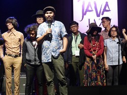 Endah N Resha Tampil di In Memoriam of Denny Sakrie