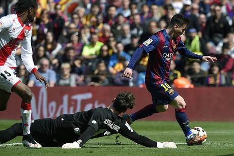 Gasak Vallecano 6-1, Barca Gusur Madrid dari Puncak Klasemen