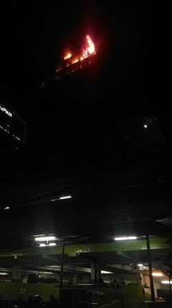 Angin Kencang, Api Kini Menjalar ke Lantai 19 Wisma Kosgoro