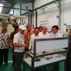 Menaker Puji Program Pendidikan Kesehatan Panasonic