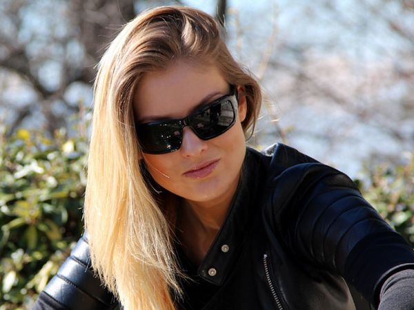 Si Cantik Carina dan Italjet