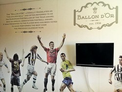 Ronaldo Sampai Zidane, Ada di Kamar Hotel Bandung Ini