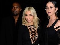 Rambut Baru dan Catsuit Tanpa Bra Kim Kardashian
