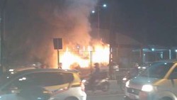 Mobil Grand Max Terbakar di Tol Cawang