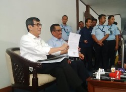 Akui Golkar Kubu Agung, Menkum HAM Siap Jika Ical Menggugat