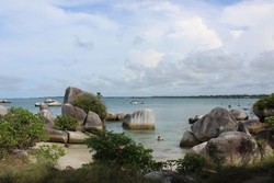 Bukti Pulau Belitung Tak Kalah Cantik dari Maladewa