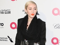 Miley Cyrus Pamer Lagu Baru di Instagram