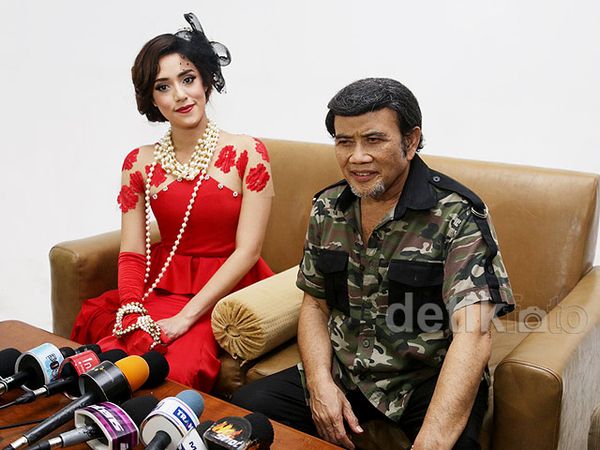 Fairuz A Rafiq Gandeng Rhoma Irama di Video Klip Terbaru