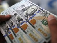 Dolar Perkasa di Rp 13.000