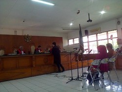 Istri Bupati Nonaktif Karawang Sakit, Sidang Dugaan Pemerasan dan TPPU Ditunda