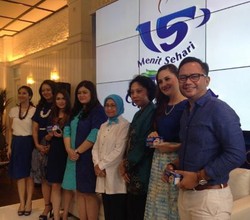 Cukup 15 Menit, Ini Manfaat Mengobrol Rutin dengan Suami dan Anak