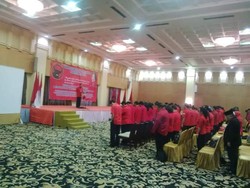 Buka Konferda PDIP DKI, Hasto Serang Ahok