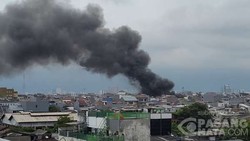 Permukiman di Teluk Gong Terbakar, 18 Pemadam Dikerahkan Jinakkan Api