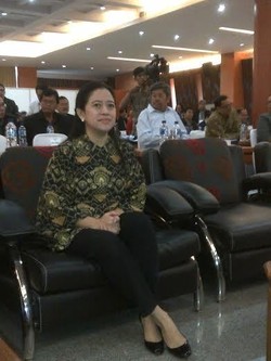 Puan Maharani Kembali ke PDIP atau Tetap Jadi Menteri Jokowi?