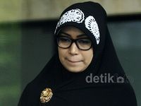 Istri Muda Fuad Amin Diperiksa KPK