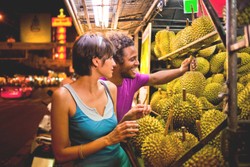 Sebelum Beli Durian, Perhatikan Hal-hal Penting Ini