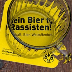 Melawan Rasialisme dengan Satu Juta Tatakan Gelas Bir