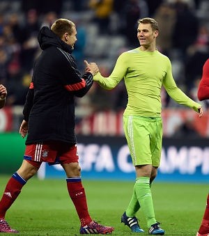 Selama Melawan Shakhtar, Baju Neuer yang Paling Kering