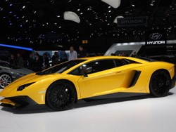 Lamborghini Aventador SV Siap Mengaspal di Indonesia