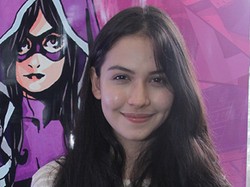 Demi Jadi Superhero Valentine, Estelle Linden Dikarantina 1 Tahun