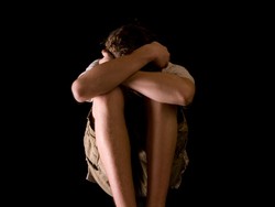 Dituding Lecehkan Penyanyi Cilik, Ini Curahan Hati AD