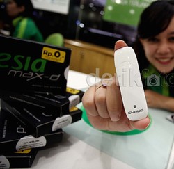 Btel Terlilit Hutang & Pecat Karyawan, Smartfren Kasihan