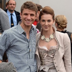 Posisi Mueller di Luar Lapangan Bola: Direktur Pengelolaan Pakan Kuda