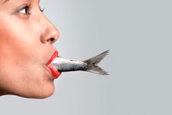 Ini Dia Orang-orang dengan Kebiasaan Makan yang Super Aneh (2)