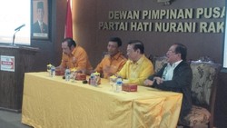 Bertemu Wiranto, Agung Perkenalkan Bakal Ketua Fraksi Agus Gumiwang