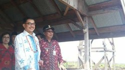 Serahkan Tanah Negara ke Petani Kalteng, Menteri Ferry: Jangan Dijual Ya Pak!