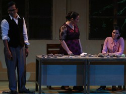 Melawan Kuasa Perusahaan Tambang di Lakon Subversif