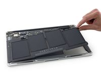Menguak Jeroan Si Langsing MacBook Air