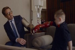 Lengan Tak Sempurna Sejak Lahir, Alex Dihadiahi Tangan Iron Man