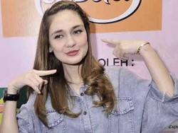 Luna Maya Selalu Happy Biar Tetap Seksi