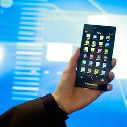 BlackBerry Leap Tunggu Giliran Masuk Indonesia