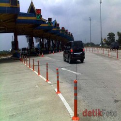 Jokowi Tanya ke Basuki: Kok Tol Kena PPN Mulai 1 April?