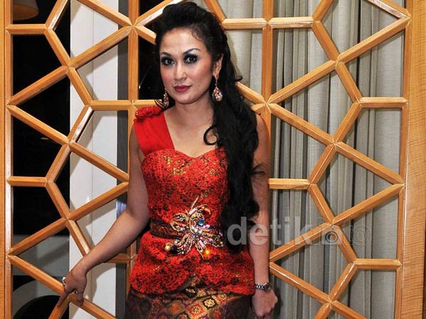 Sisca Dewi Rayakan HUT ke-36 di Ritz Carlton Kuningan