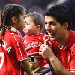 Capek dengan Media Inggris, Suarez pun Pergi dari Liverpool