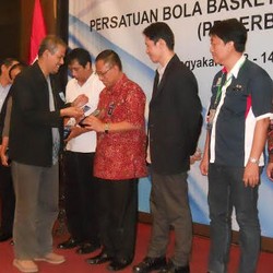 PP Perbasi Beri Penghargaan Kepada Insan Basket