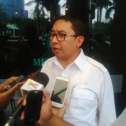 Fadli Zon Tegaskan Tak Akan Proses Pergantian Pimpinan Fraksi Golkar