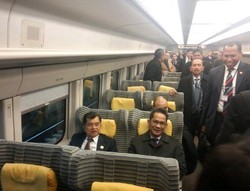 Wuss! Pak JK Naik Kereta Shinkansen dari Tokyo ke Sendai