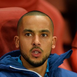 Proses Negosiasi Kontrak Baru Walcott Bakal Alot Lagi