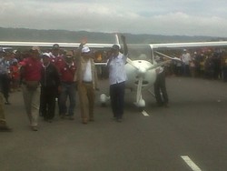 Hadiri Jogja Air Show, Menpora Imam Beri Sambutan dari Atas Pesawat