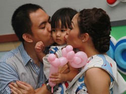 Gelar Pesta Ultah Anak, Ayu Dewi Ajarkan Berbagi